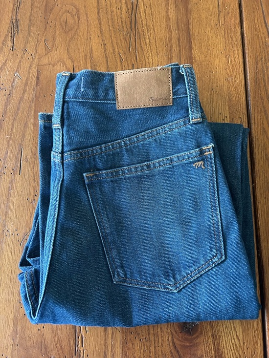 Madewell Mid-Rise Wide Leg Jeans in Dark Blue - Picture 6 of 8